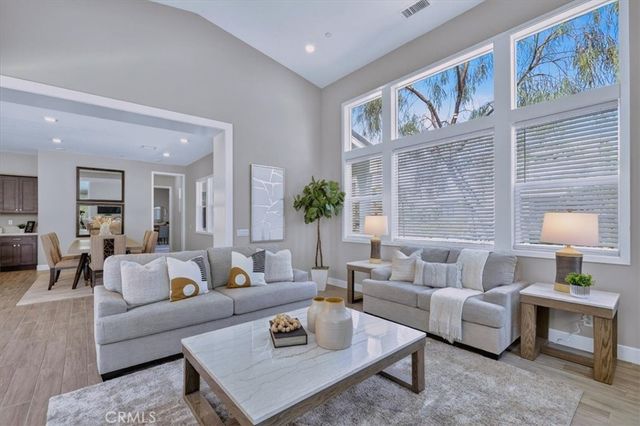 168 Crossover, Irvine, CA 92618