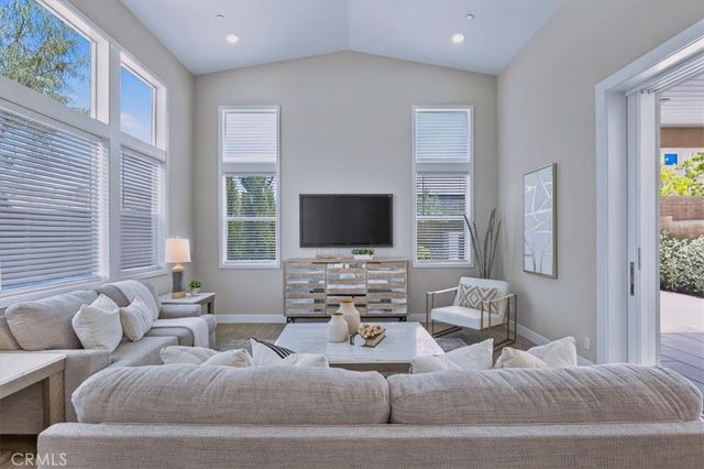 168 Crossover, Irvine, CA 92618