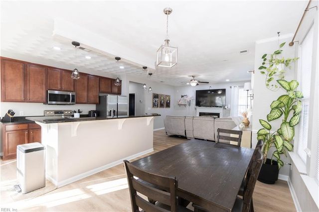 8155 Billings CT, Hayes, VA 23072