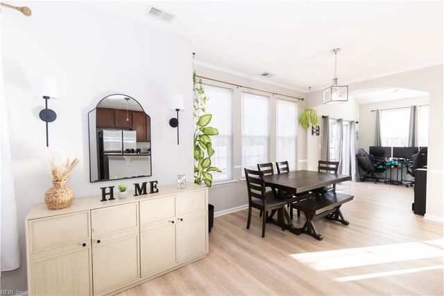 8155 Billings CT, Hayes, VA 23072