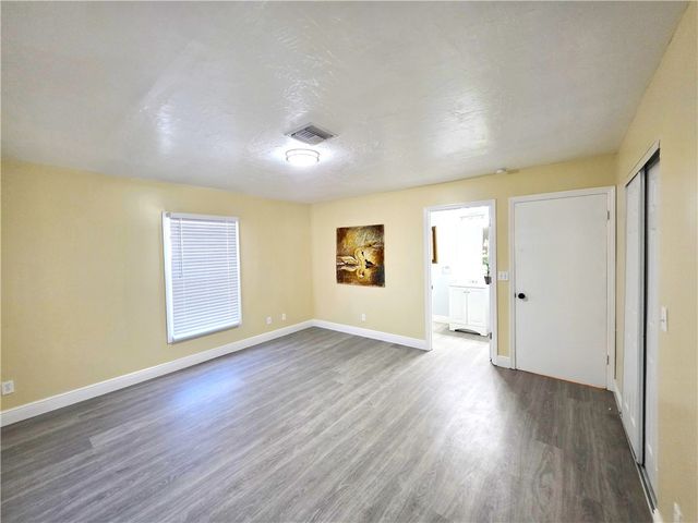 490 13th Lane SW, Vero Beach, FL 32962