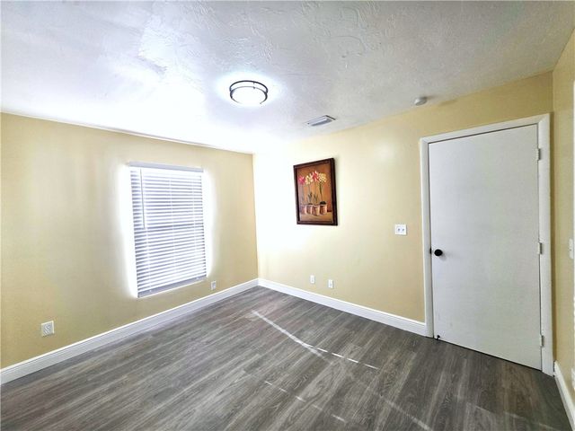 490 13th Lane SW, Vero Beach, FL 32962