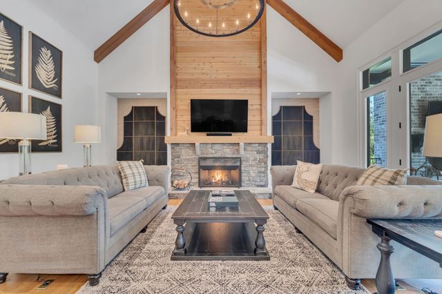 7045 Lanceleaf Dr, College Grove, TN 37046