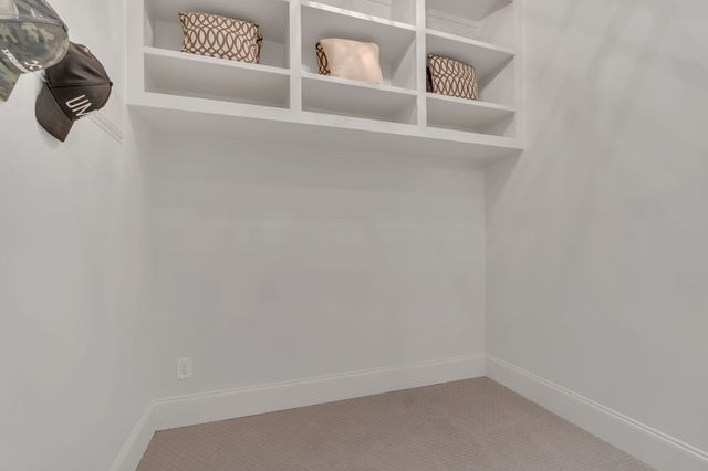 7045 Lanceleaf Dr, College Grove, TN 37046