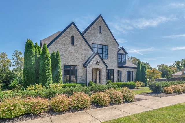 7045 Lanceleaf Dr, College Grove, TN 37046