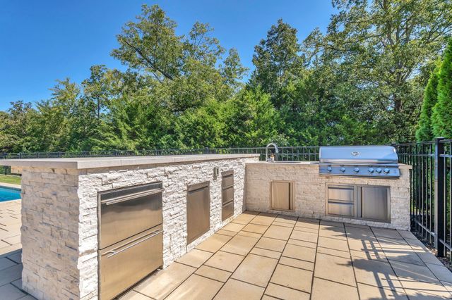 7045 Lanceleaf Dr, College Grove, TN 37046