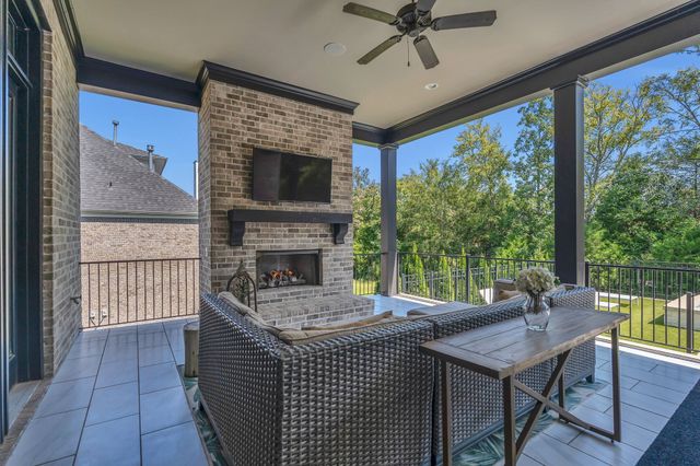 7045 Lanceleaf Dr, College Grove, TN 37046