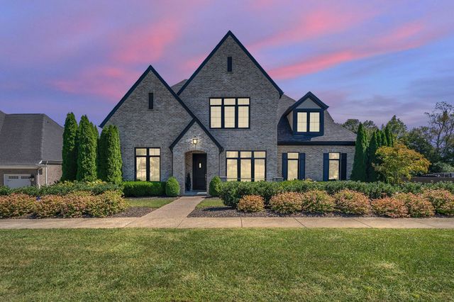 7045 Lanceleaf Dr, College Grove, TN 37046