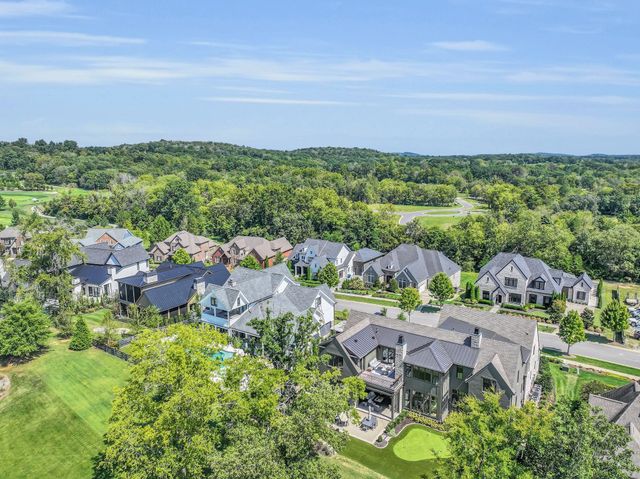 7045 Lanceleaf Dr, College Grove, TN 37046