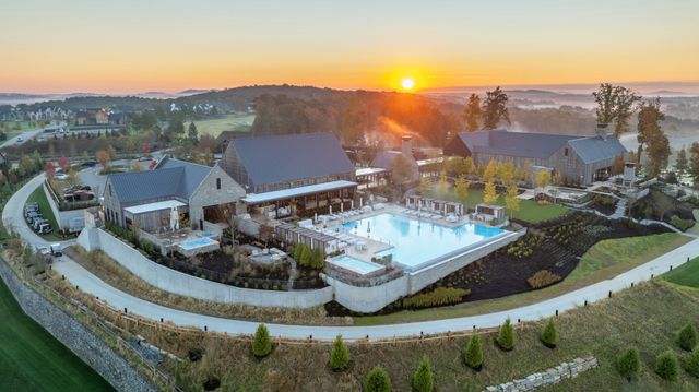 7045 Lanceleaf Dr, College Grove, TN 37046