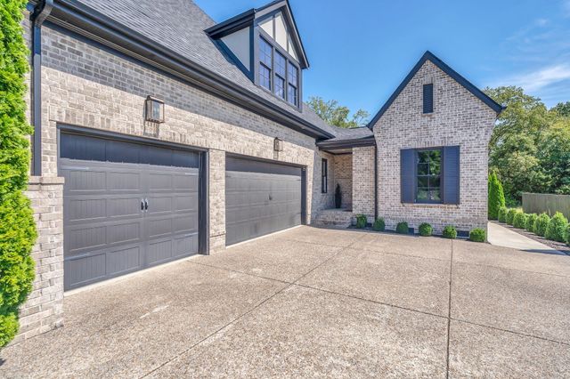 7045 Lanceleaf Dr, College Grove, TN 37046