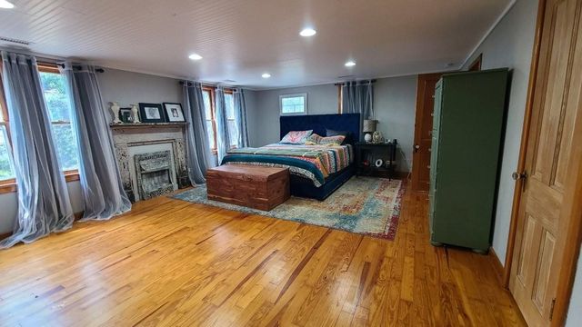 318 N Poplar St, Wellington, KS 67152