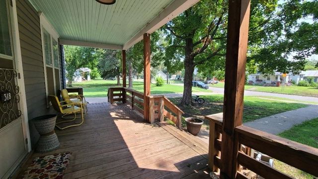 318 N Poplar St, Wellington, KS 67152
