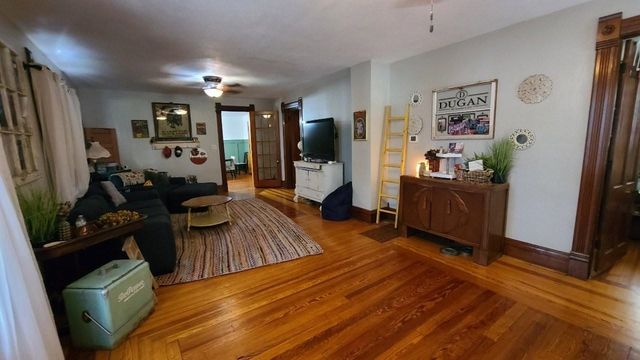 318 N Poplar St, Wellington, KS 67152