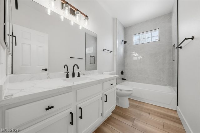 8725 Red Rio Drive 203, Las Vegas, NV 89128