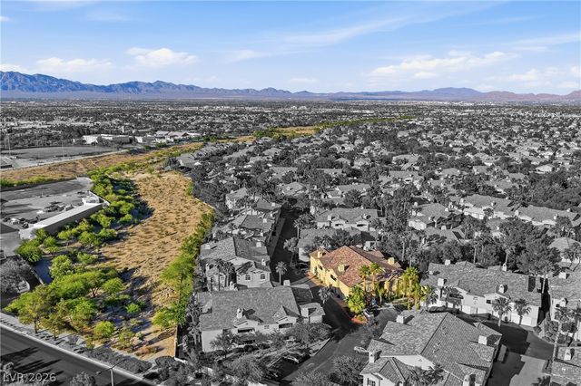 8725 Red Rio Drive 203, Las Vegas, NV 89128