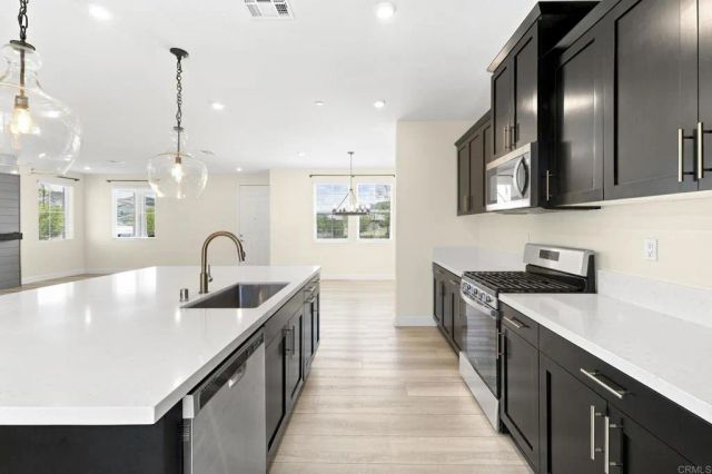 27717 Heritage Lane, Valley Center, CA 92082