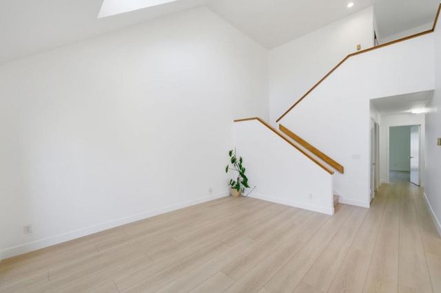 32 Cove Lane, Redwood City, CA 94065