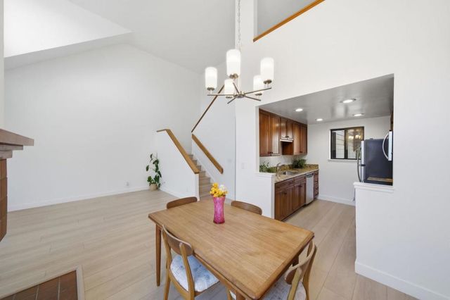 32 Cove Lane, Redwood City, CA 94065