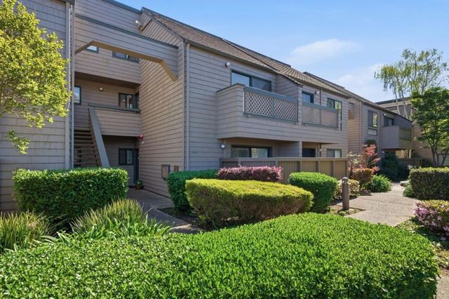 32 Cove Lane, Redwood City, CA 94065