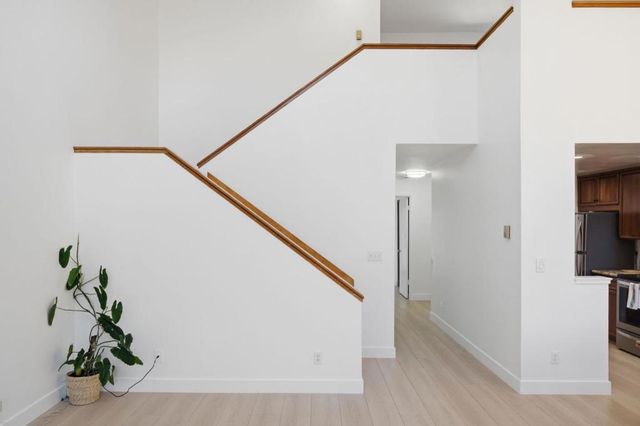 32 Cove Lane, Redwood City, CA 94065