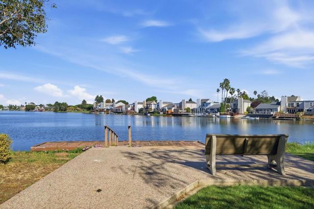 32 Cove Lane, Redwood City, CA 94065