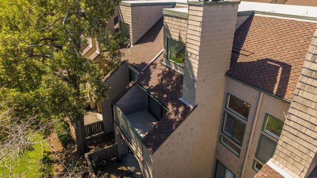 32 Cove Lane, Redwood City, CA 94065