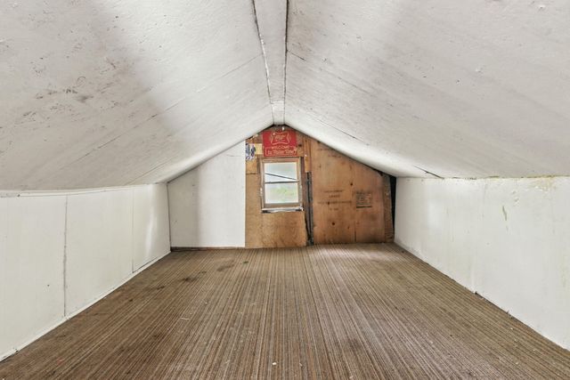 2045 North Weller Avenue, Springfield, MO 65803