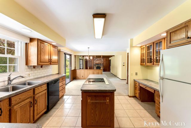 1746 Edgewood Avenue Se, City Of Grand Rapids, MI 49506