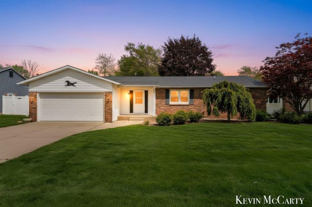1746 Edgewood Avenue Se, City Of Grand Rapids, MI 49506