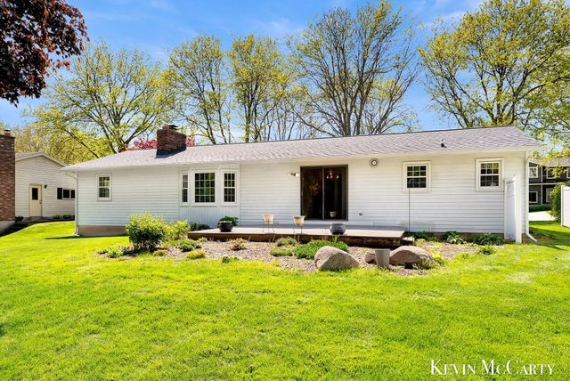 1746 Edgewood Avenue Se, City Of Grand Rapids, MI 49506