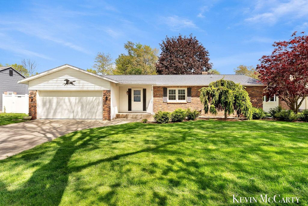 1746 Edgewood Avenue Se, City Of Grand Rapids, MI 49506