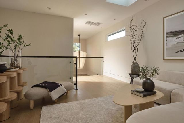 944 Aura Way, Los Altos, CA 94024