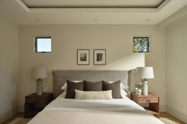 944 Aura Way, Los Altos, CA 94024