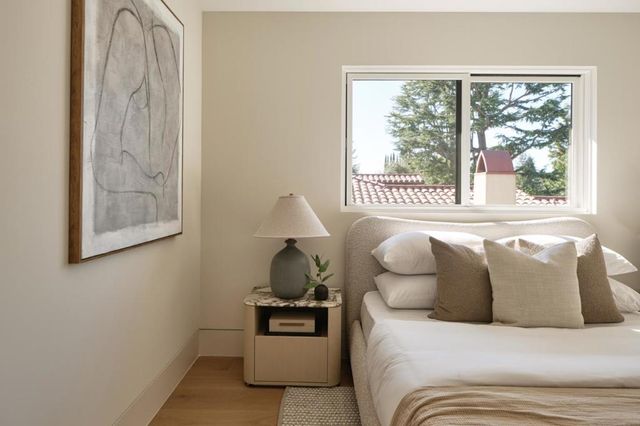 944 Aura Way, Los Altos, CA 94024