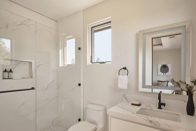 944 Aura Way, Los Altos, CA 94024