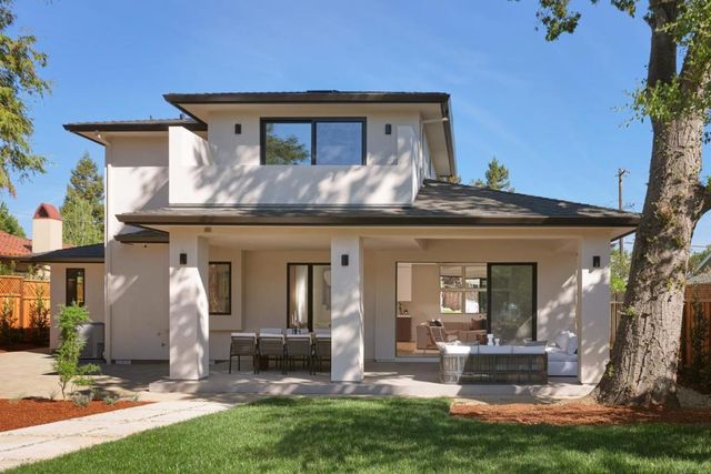 944 Aura Way, Los Altos, CA 94024
