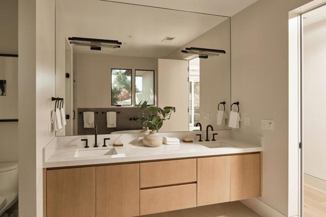 944 Aura Way, Los Altos, CA 94024