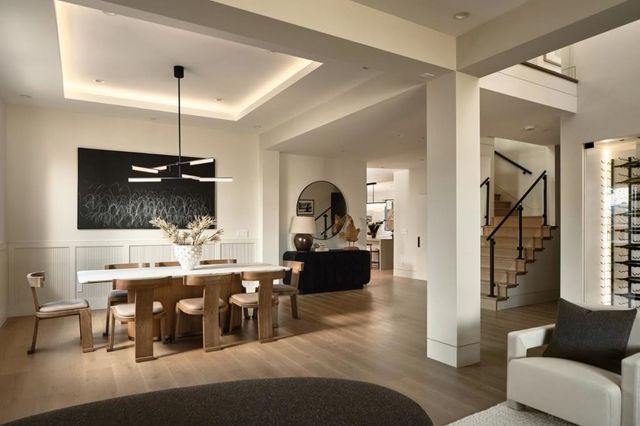 944 Aura Way, Los Altos, CA 94024