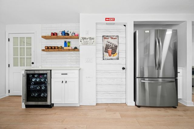 650 Grafton Street, Shrewsbury, MA 01545