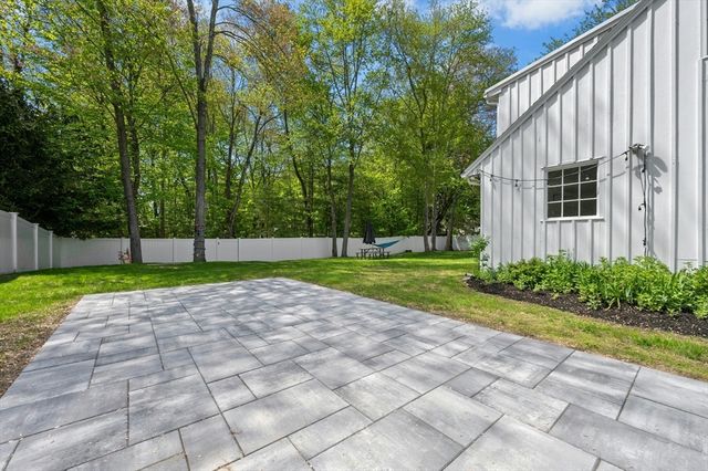 650 Grafton Street, Shrewsbury, MA 01545