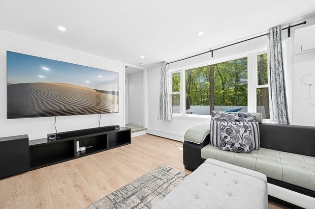 650 Grafton Street, Shrewsbury, MA 01545