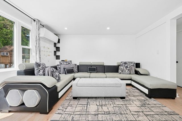 650 Grafton Street, Shrewsbury, MA 01545