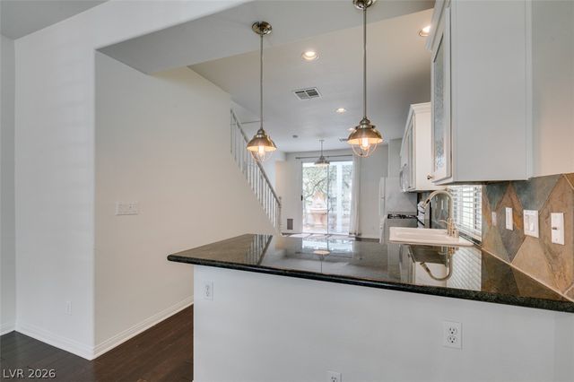 1667 RAINBOW DREAM Avenue 0, Las Vegas, NV 89183