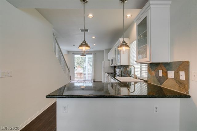 1667 RAINBOW DREAM Avenue 0, Las Vegas, NV 89183