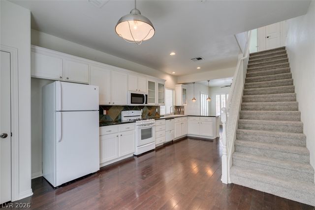 1667 RAINBOW DREAM Avenue 0, Las Vegas, NV 89183