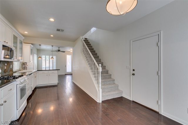 1667 RAINBOW DREAM Avenue 0, Las Vegas, NV 89183