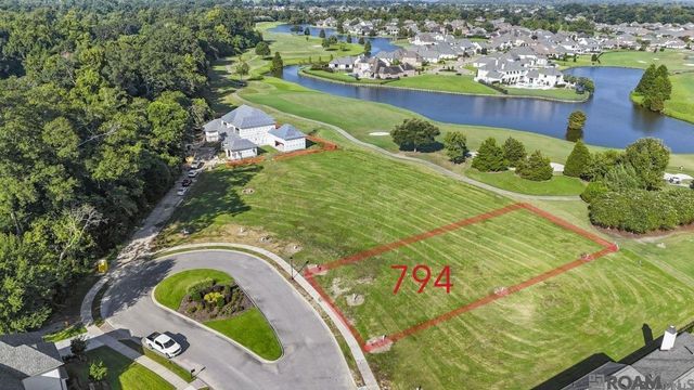 2138 Thomas Boyd Dr, Saint George, LA 70810