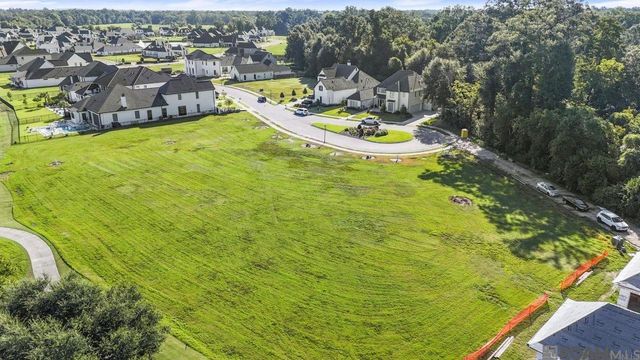 2138 Thomas Boyd Dr, Saint George, LA 70810