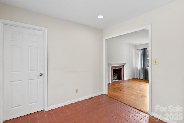 1 Clearbrook Road, Asheville, NC 28805